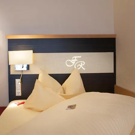 Forellenhof Roessle & Restaurant 酒店 4*