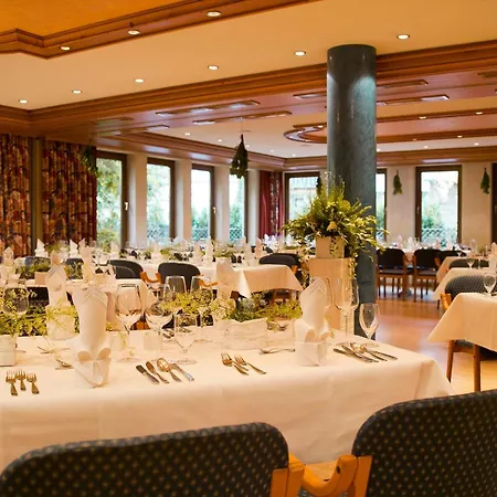 酒店 Forellenhof Roessle & Restaurant 4*