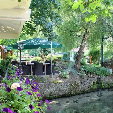 酒店 Forellenhof Roessle & Restaurant Lichtenstein (Baden-Wurttemberg)