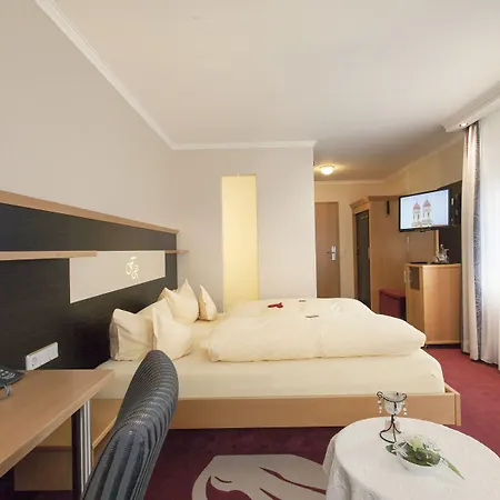 酒店 Forellenhof Roessle & Restaurant 4*