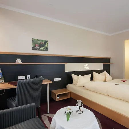 酒店 Forellenhof Roessle & Restaurant 4*