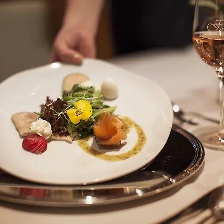 Forellenhof Roessle & Restaurant 호텔 4*