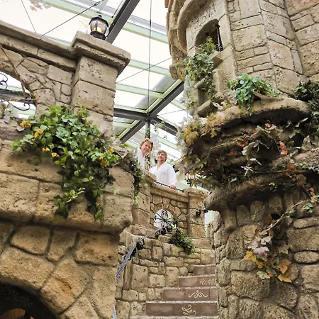 Forellenhof Roessle & Restaurant Hotel Lichtenstein (Baden-Wurttemberg)