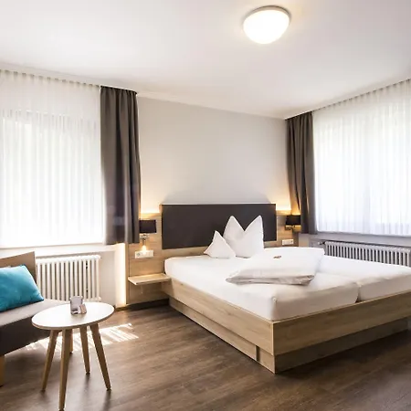 Ξενοδοχείο Forellenhof Roessle & Restaurant 4*