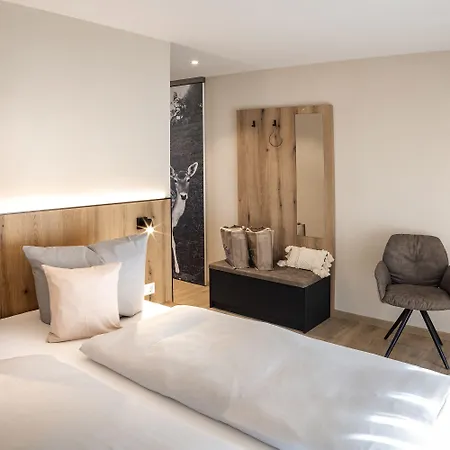 Forellenhof Roessle & Restaurant 4* Lichtenstein (Baden-Wurttemberg)